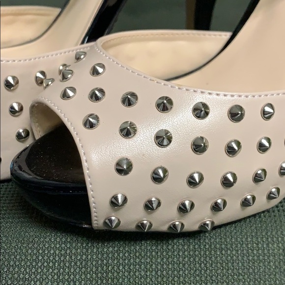 Rock Republic size 9 women’s shoes - Picture 4 of 9